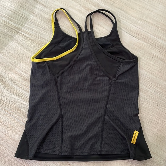 Nike Livestrong Tank - Picture 3 of 3
